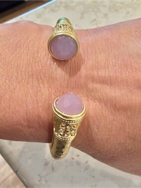 Plunder Design "Josephine Lilly"
Matte Gold Cuff Bracelet